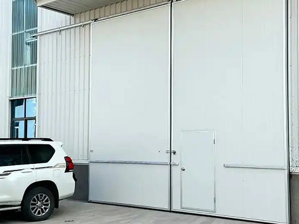 工業(yè)推拉門